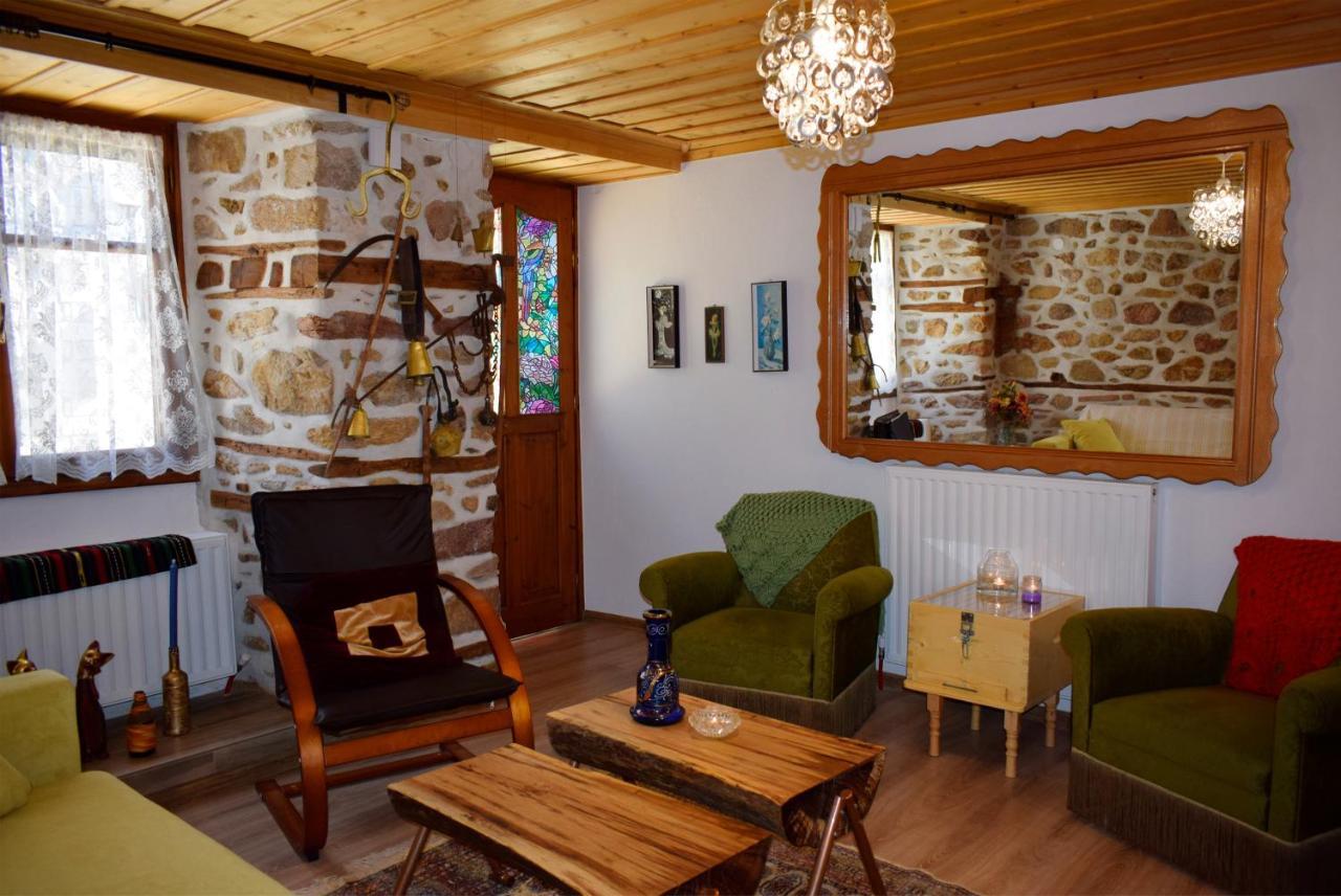 Renovated Old Manor House With Yard Βίλα Αρναία Εξωτερικό φωτογραφία