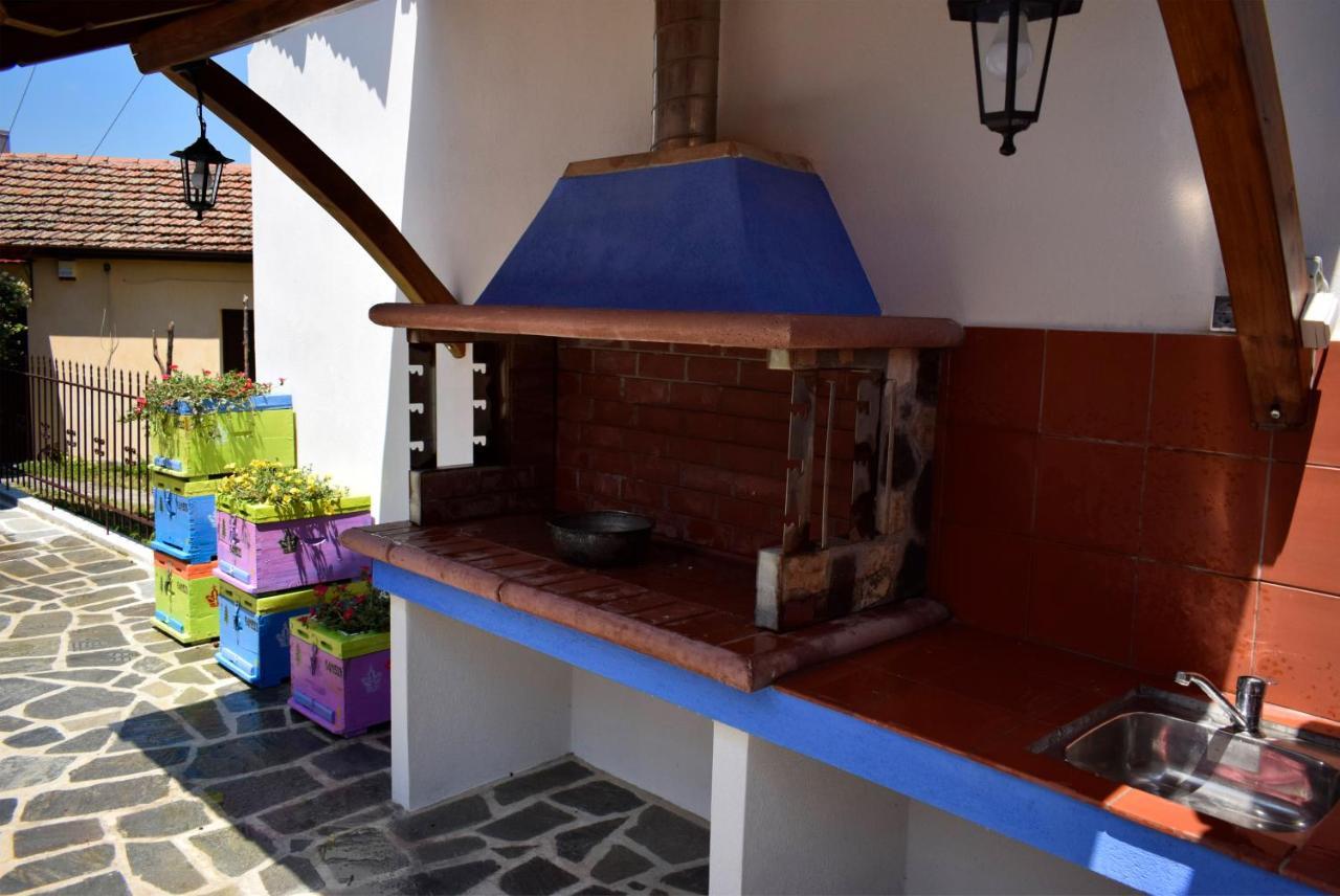 Renovated Old Manor House With Yard Βίλα Αρναία Εξωτερικό φωτογραφία
