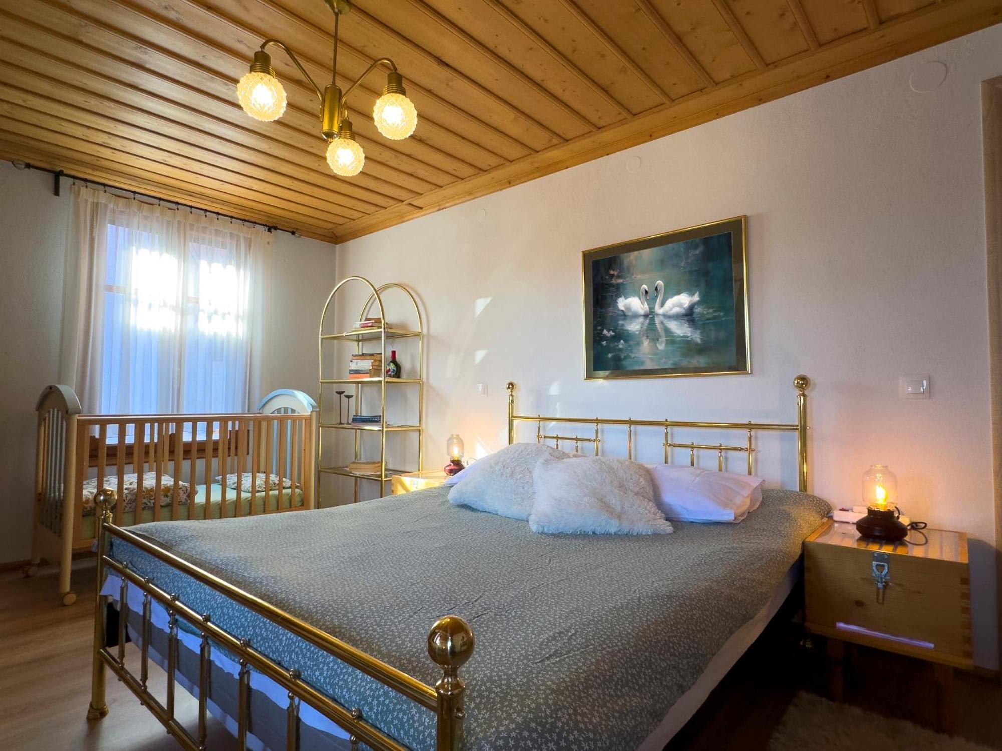Renovated Old Manor House With Yard Βίλα Αρναία Εξωτερικό φωτογραφία